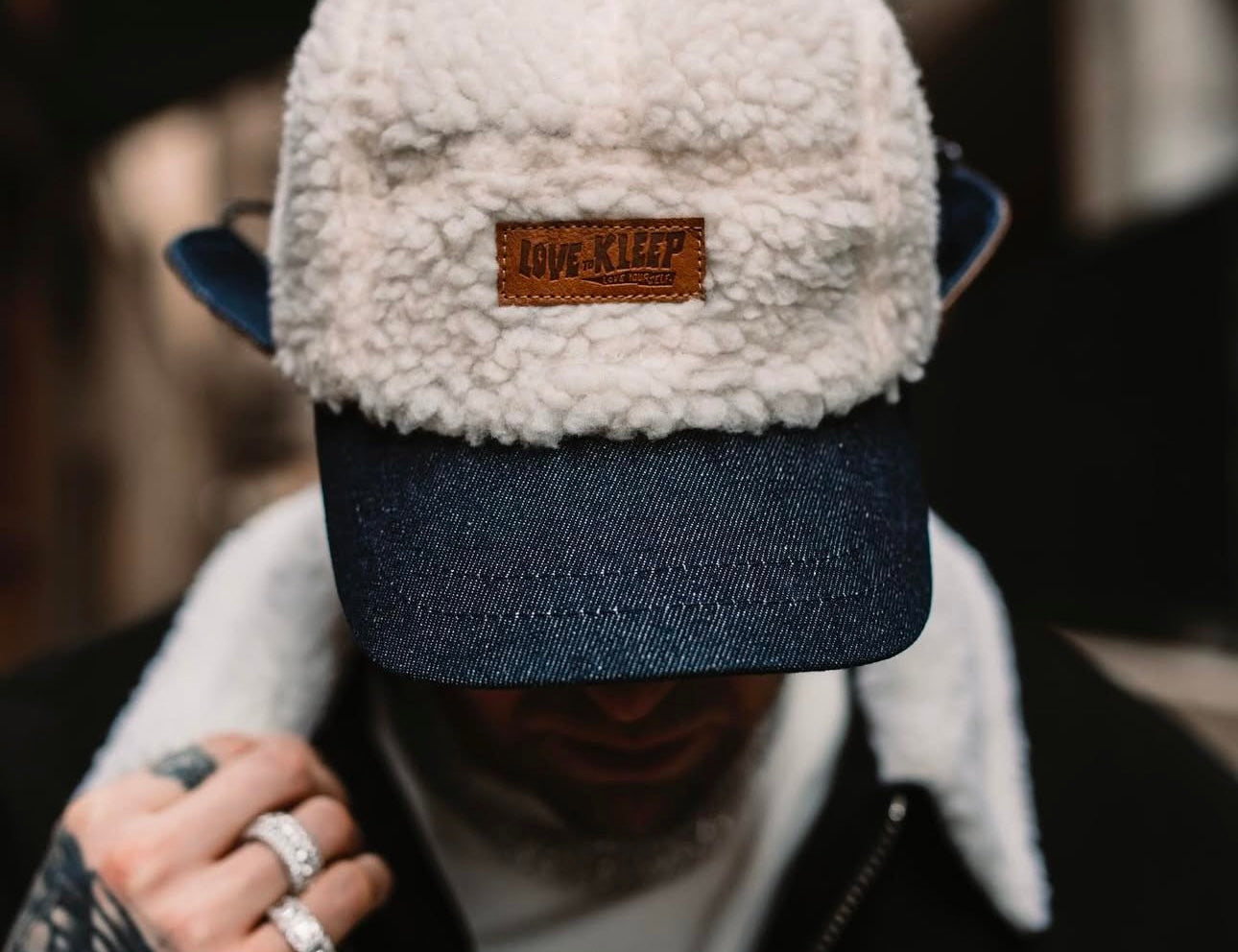 Limited Love to Kleep Sherpa Details Cap.