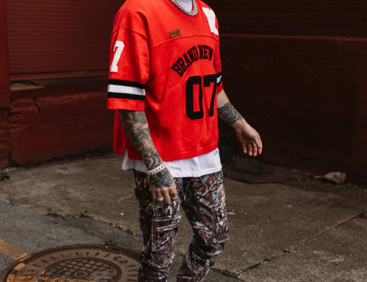 Love to Kleep Light Sweater Crop Top Jersey with Skinny Forest Camo Cargo Pants - Love to Kleep