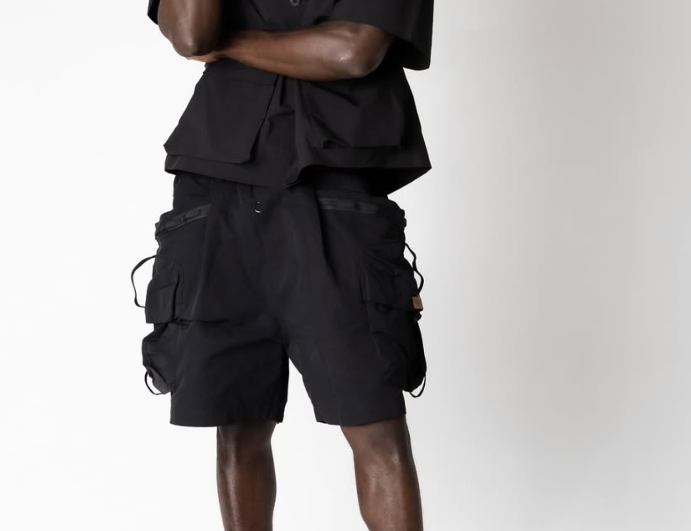 Crop top Shirt with Unique wide opening cargo short pants